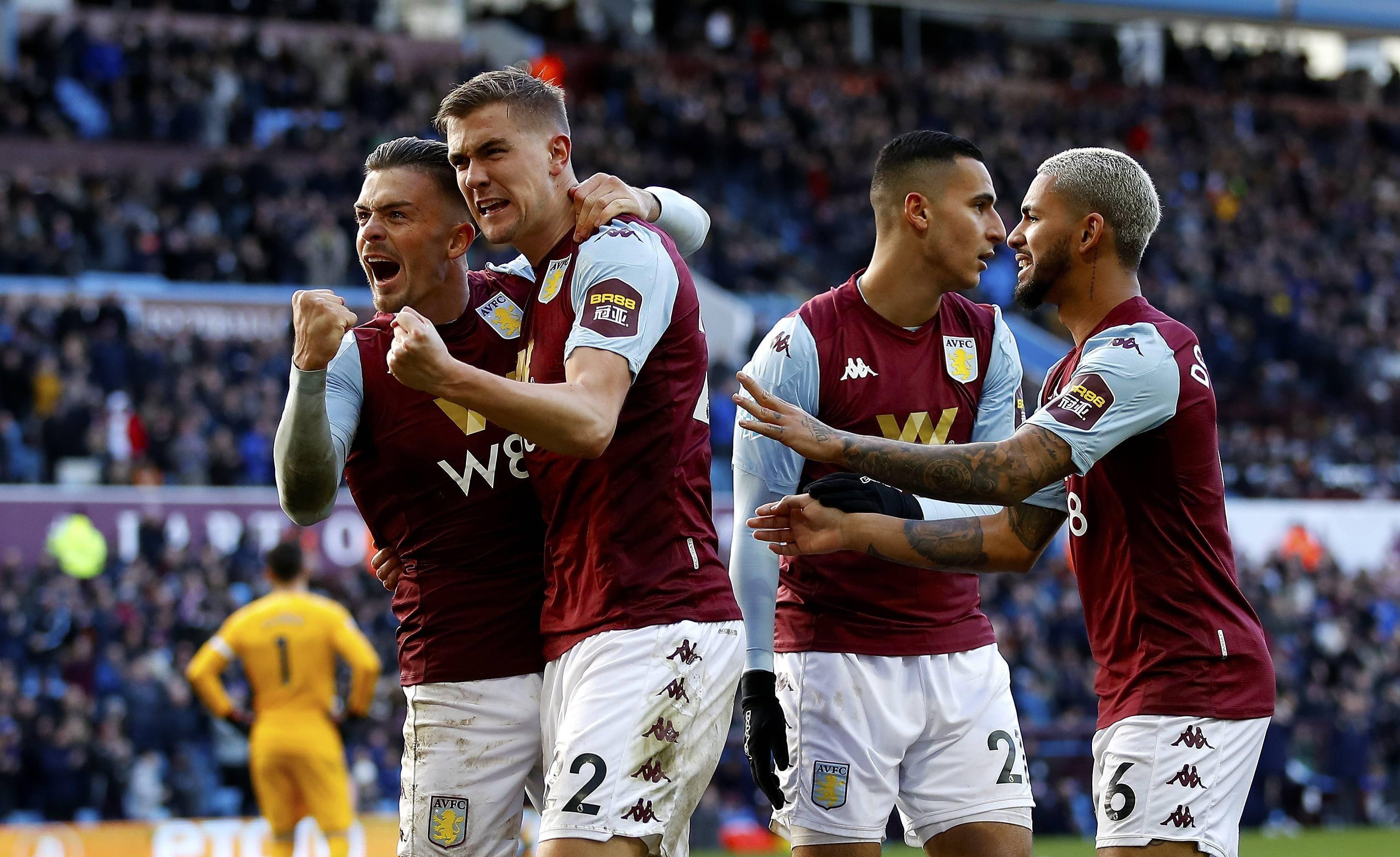 洛城德比！湖人官推晒赛前入场照：比赛时间将至（洛杉矶德比在即：湖人官方社媒发布赛前入场照）