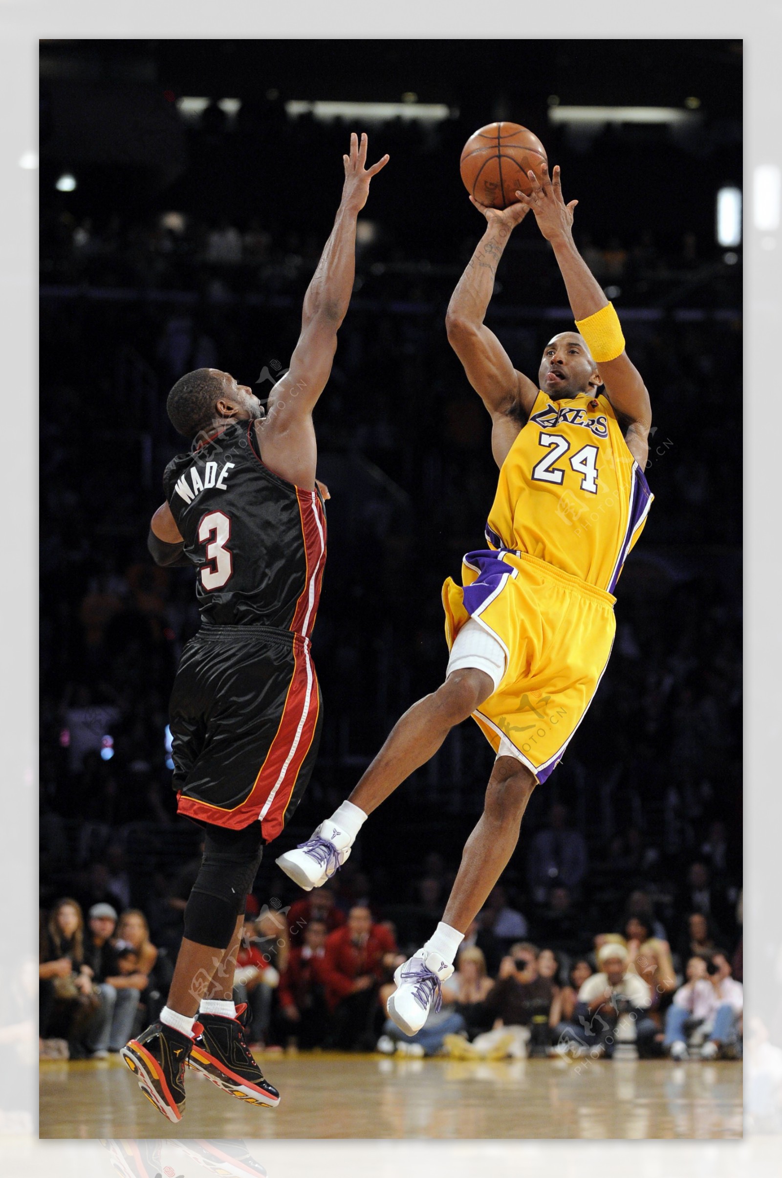 申花与津门虎历史共计交手47次，战绩为20胜17平10负（申花与津门虎历史交锋47场，申花20胜17平10负）