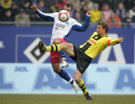 布伦森在NBA杯淘汰赛期间场均砍33+6.7，命中率55%（NBA季中锦标赛淘汰赛阶段，布伦森场均33+6.7，投篮命中率55%）