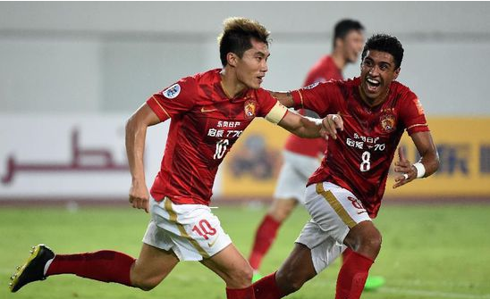 吉诺比利：马刺的表现太精彩了，熬夜11点也值了（吉诺比利盛赞马刺：表现惊艳，熬到11点看也值回票价）