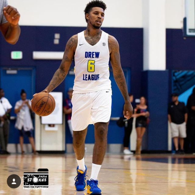 土媒：贝西克塔斯欲冬窗租借桑乔，承诺给球员稳定出场时间（土耳其媒体：贝西克塔斯计划冬窗租借桑乔，承诺给予其稳定出场机会）