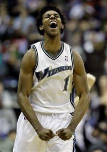 阿利松：我们仍支持主教练，相信他能帮我们扭转局势（阿利松：全队仍力挺主帅，坚信他能扭转颓势）